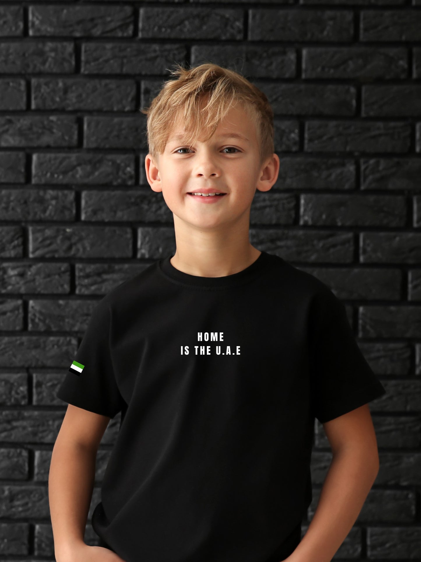 Home is the UAE - T-shirt (kids)